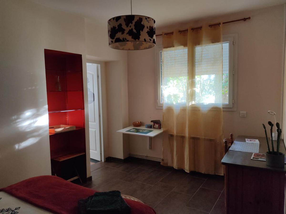Chambre Privee Avec Parking Nîmes Eksteriør billede